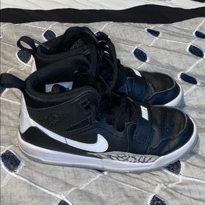 Gently used black, white and gray Jordan’s